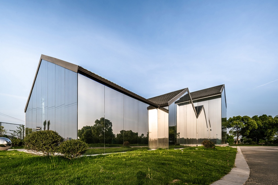 Suzhou Bay Sports Park supporting building LIM Cafe Parallect Design