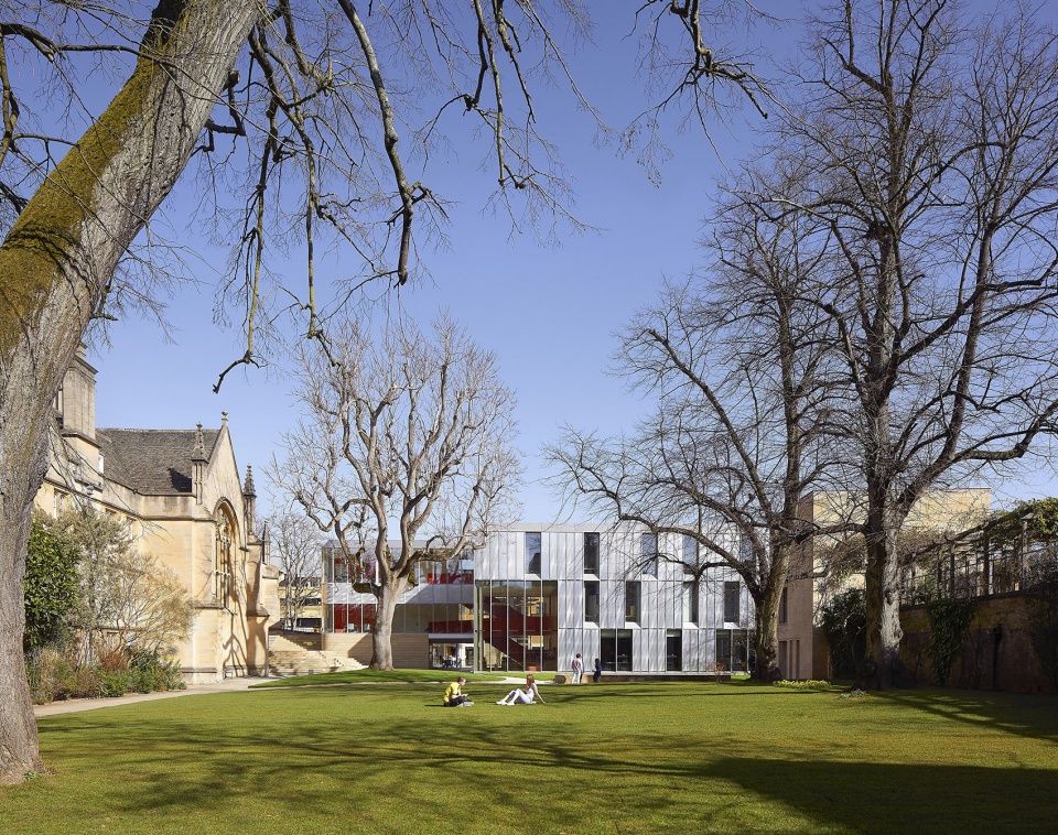William Doo Undergraduate Centre and the Dr Lee Shau Kee Building architects AL A