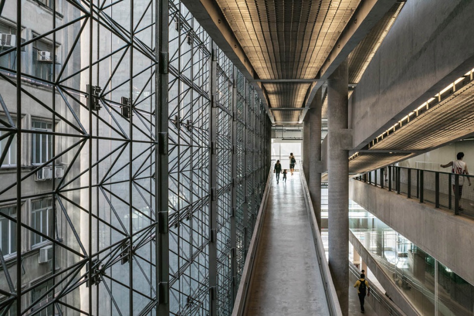 commemorate Paulo Mendes da Rocha