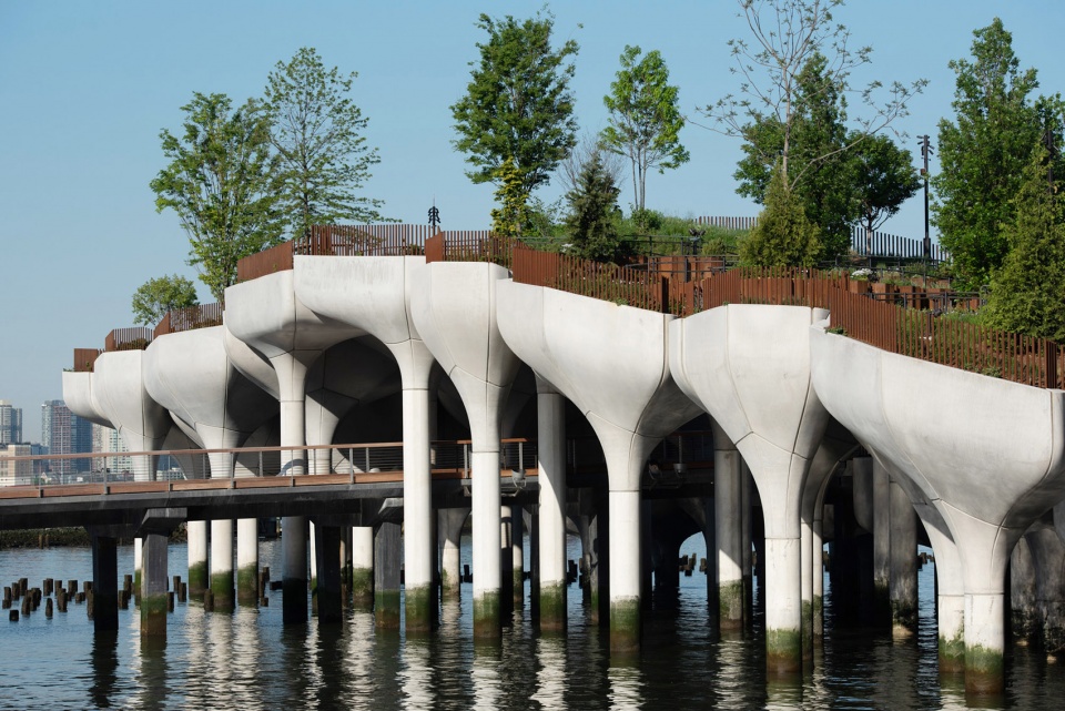 little island by heatherwick studio