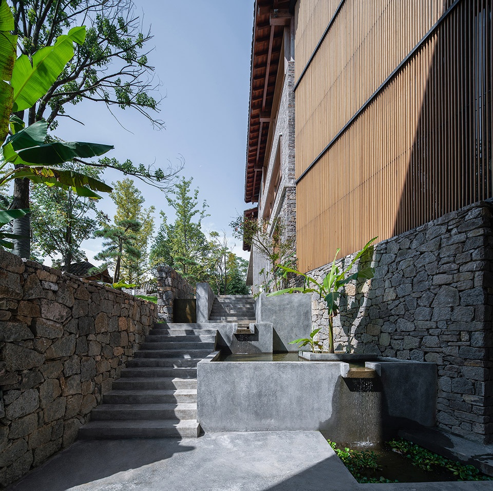 woodsy whispers residence in maer shan village china by shulin architectural design