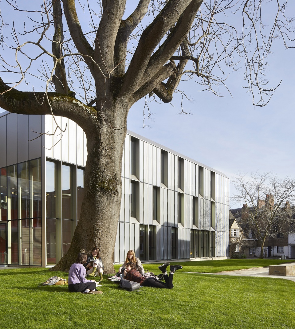 William Doo Undergraduate Centre and the Dr Lee Shau Kee Building architects AL A
