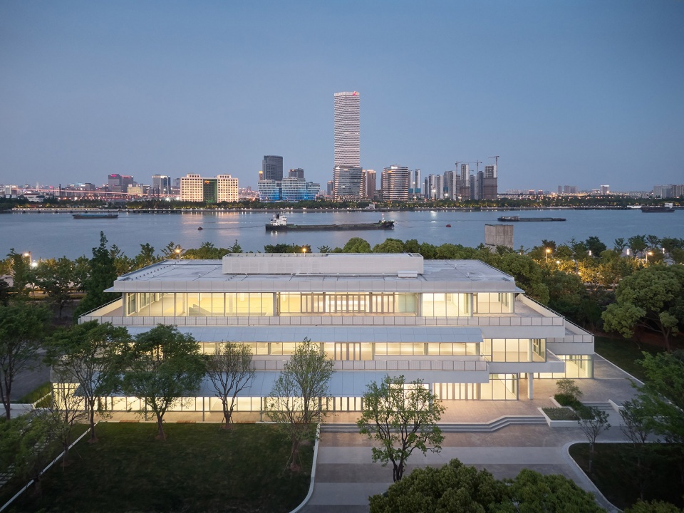 Renovation of Shanghai Westbund headquarter building HCCH Studio