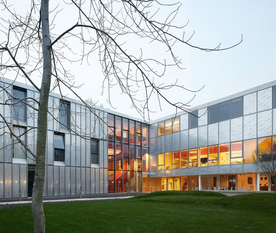William Doo Undergraduate Centre and the Dr Lee Shau Kee Building architects AL A