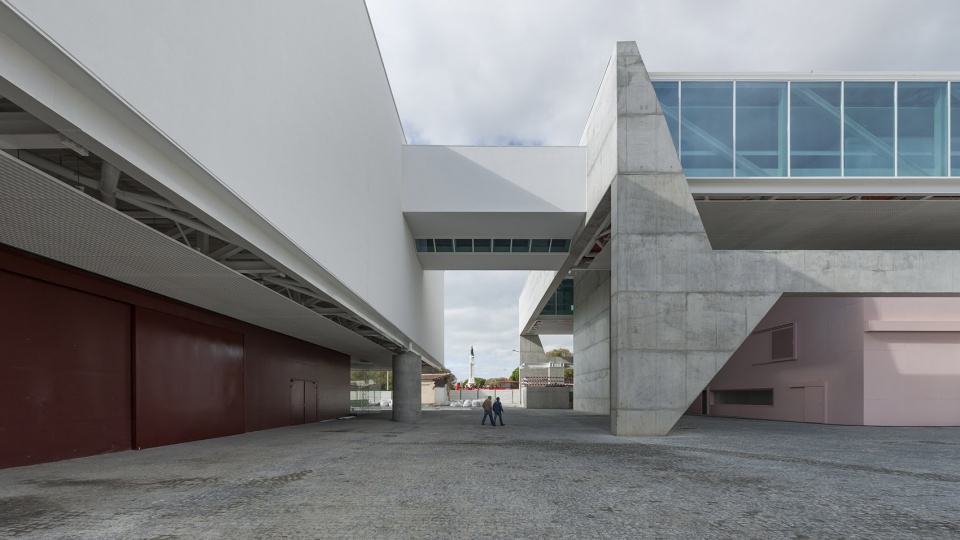 commemorate Paulo Mendes da Rocha