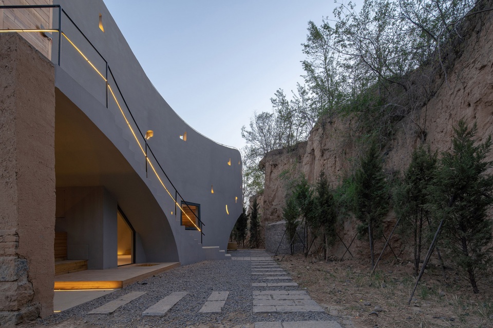 Library in Ruins ATELIER XI