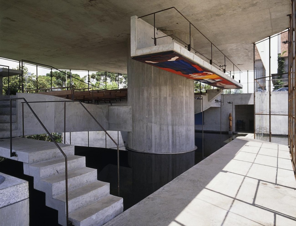 commemorate Paulo Mendes da Rocha