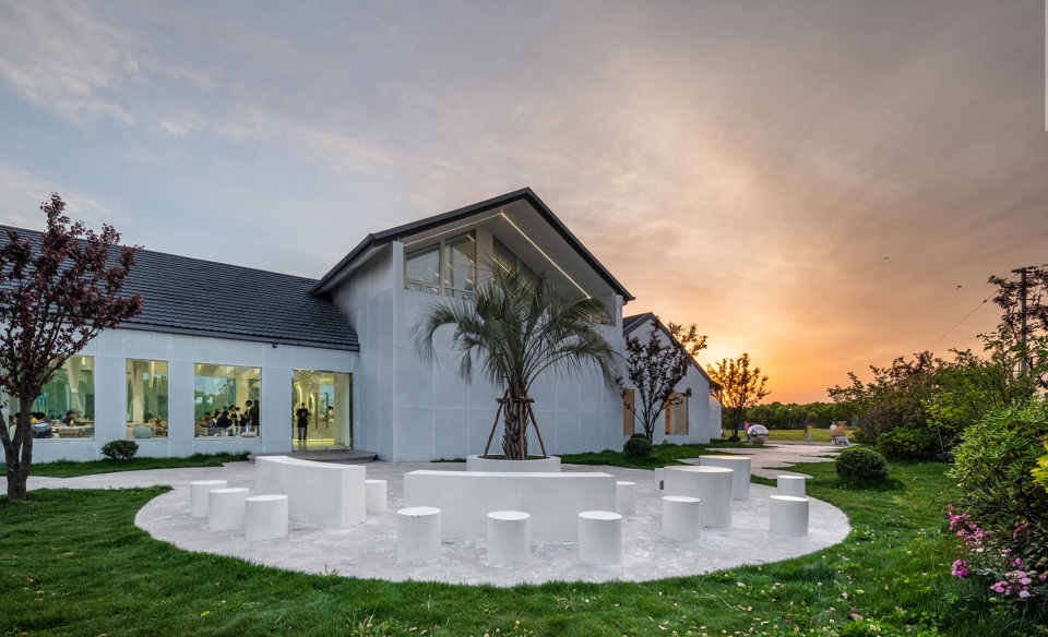 Suzhou Bay Sports Park supporting building LIM Cafe Parallect Design