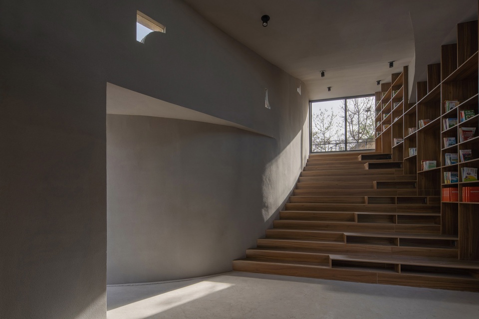 Library in Ruins ATELIER XI