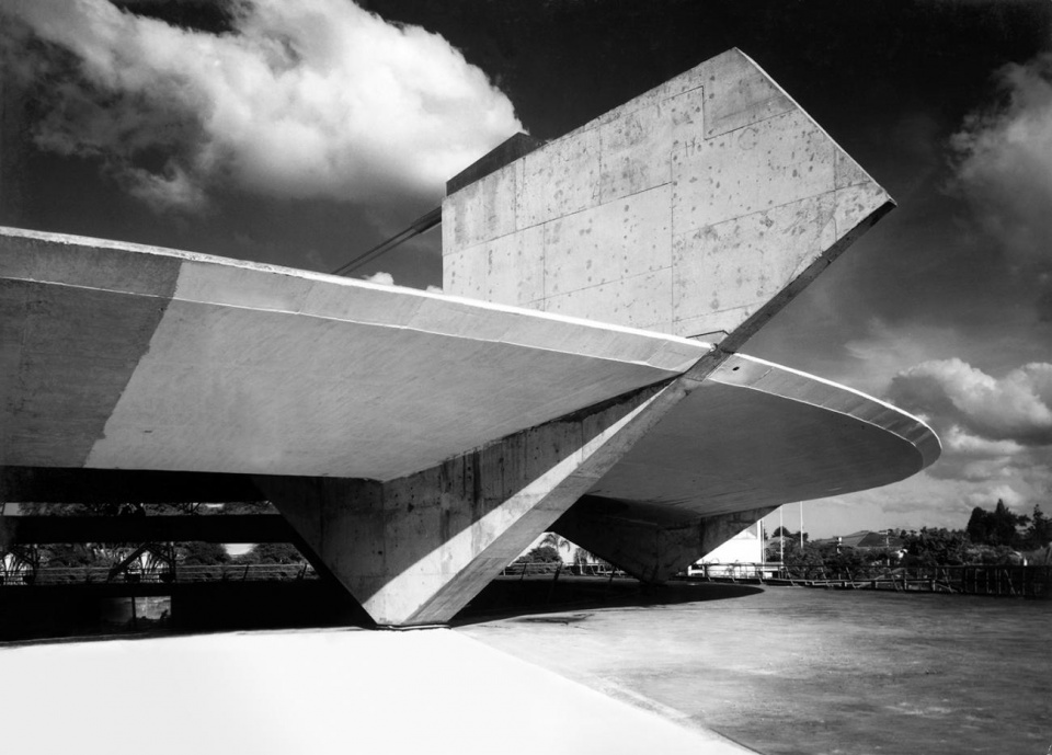 commemorate Paulo Mendes da Rocha