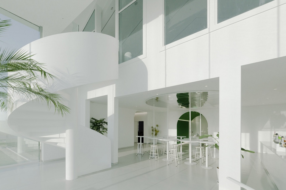 Suzhou Bay Sports Park supporting building LIM Cafe Parallect Design