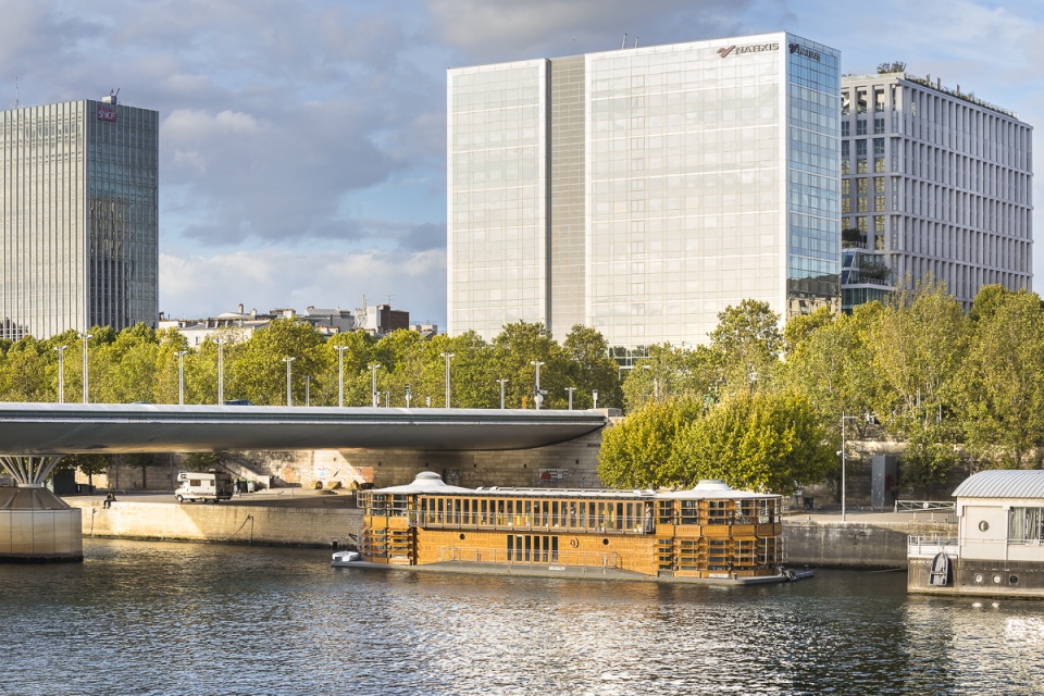 adamant a floating psychiatric hospital by seine design