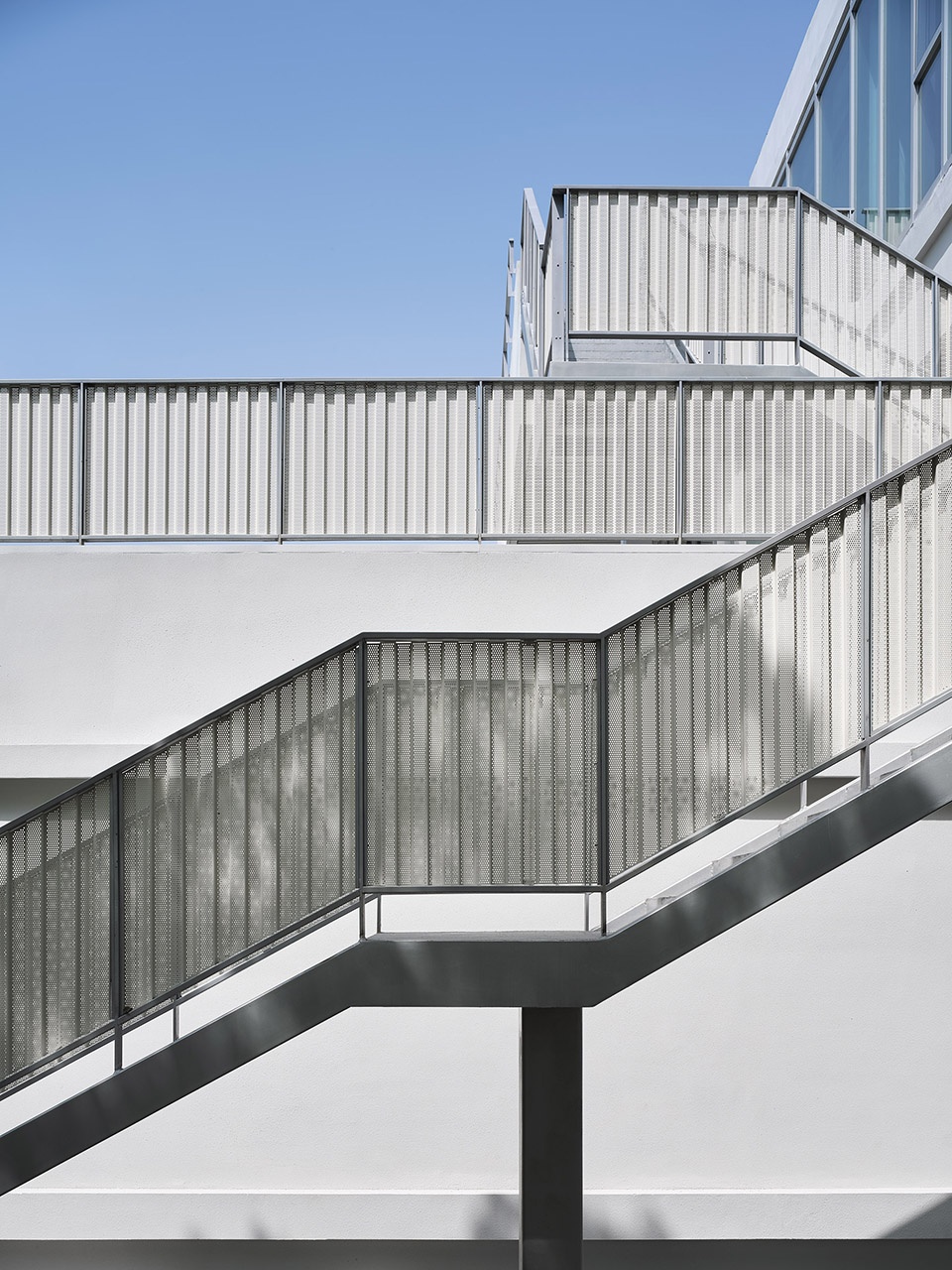 Renovation of Shanghai Westbund headquarter building HCCH Studio