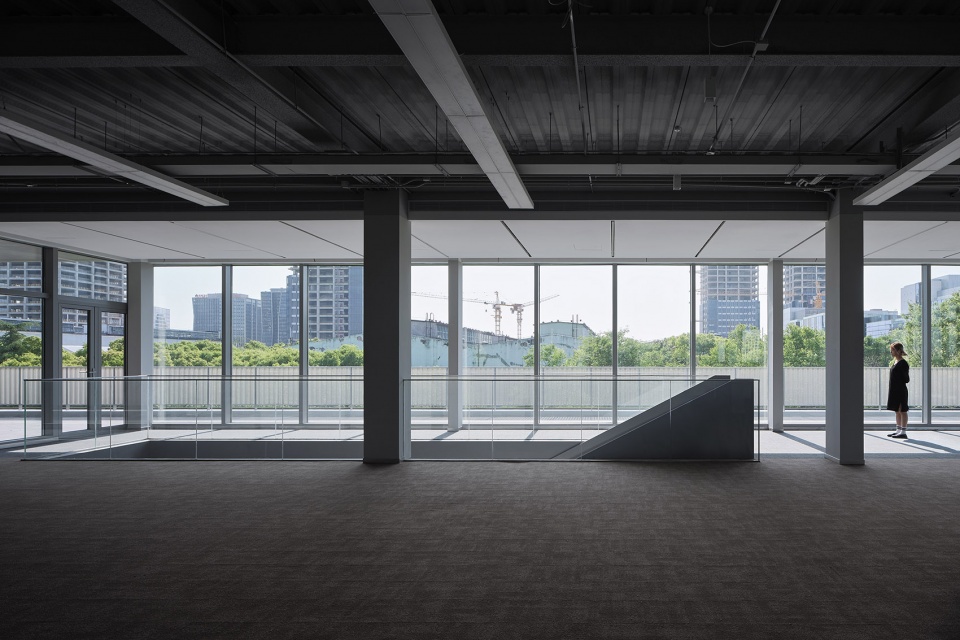 Renovation of Shanghai Westbund headquarter building HCCH Studio