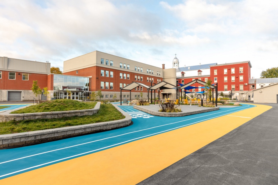 college saint paul bringing the indoor outdoors canada by taktik design