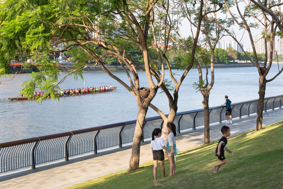 dongguan three rivers and six banks waterfront demonstration section project phase i project longwan section by dongda shenzhen design co...