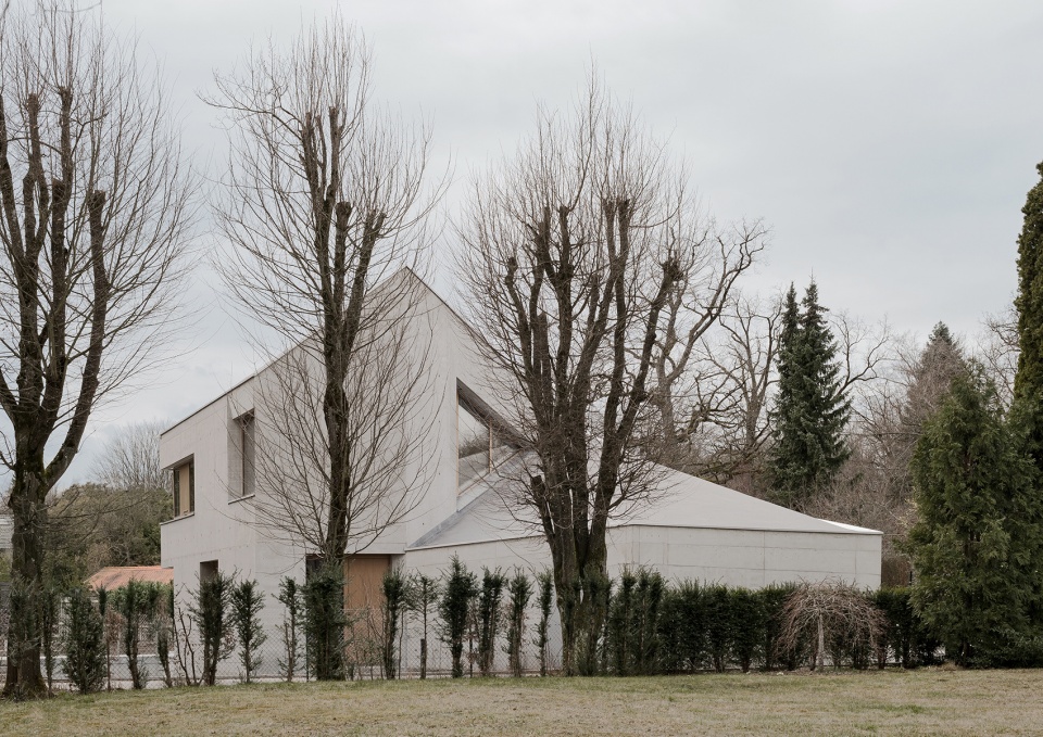 villa l by pool leber architekten