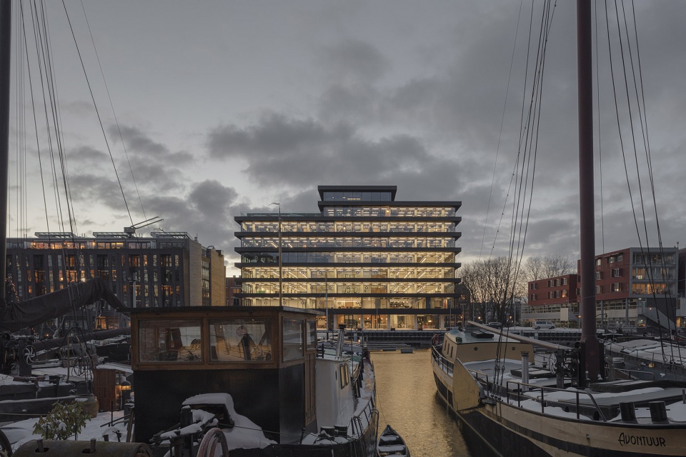 De Walvis by KAAN Architecten