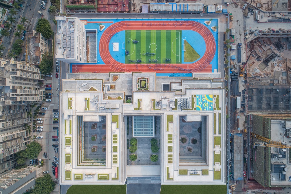 experimental school affiliated to longhua educational science institute china by shenzhen capol international associatesco ltd 1 1