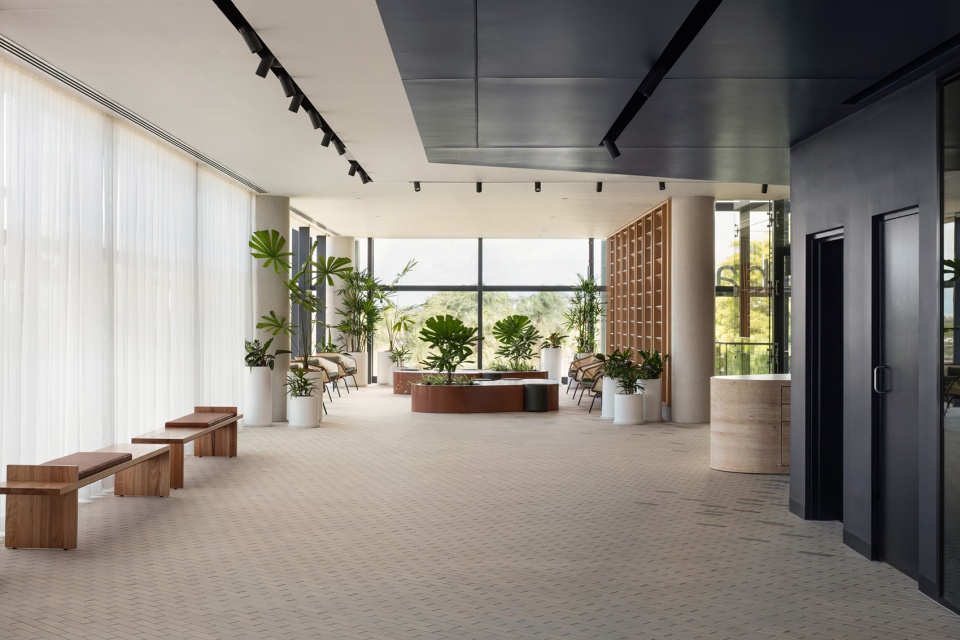 mercedes benz lifestyle by jackson clements burrows architects