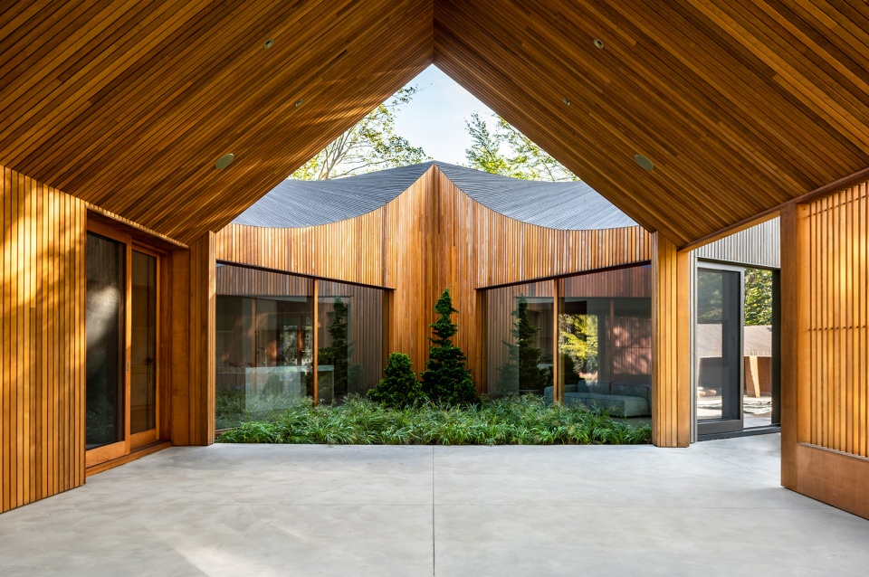 six square house by young projects