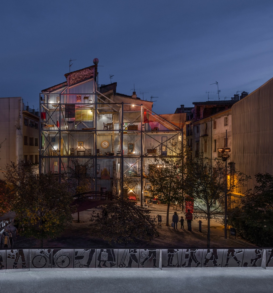 “HABITARE” OR A HOME WITHOUT A HOUSE by Bayona Studio