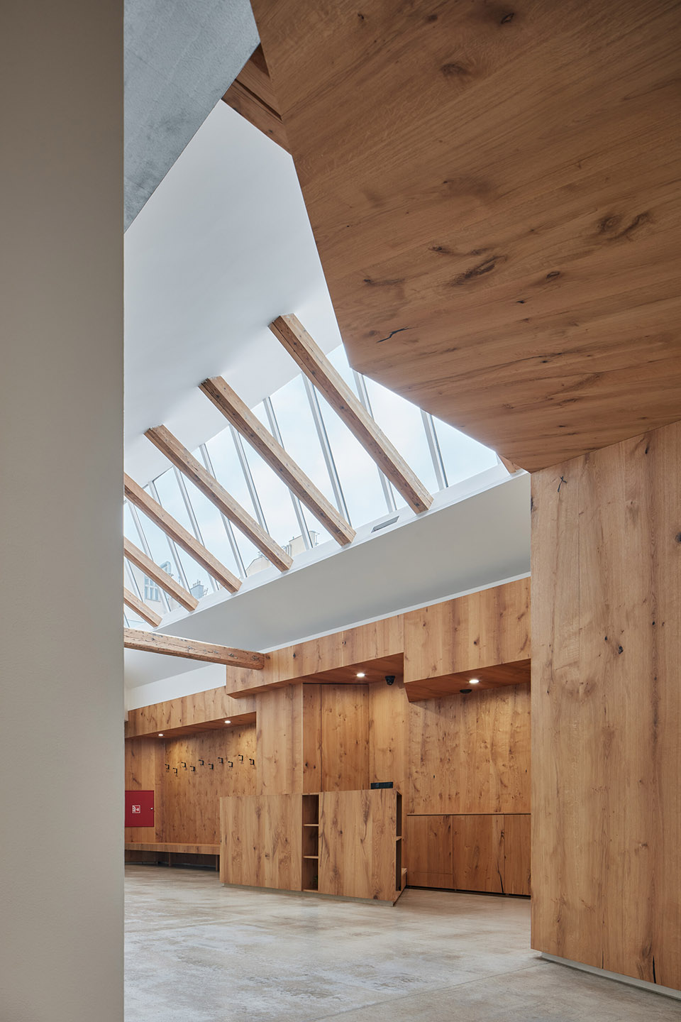 Yoga Garden & Art Gallery Brno by RO_AR Szymon Rozwalka architects 谷德设计网