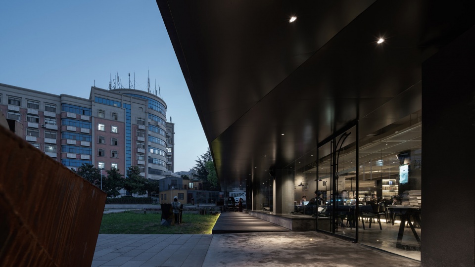 Zhijian bookstore China by SMY Space Interior Design Studio