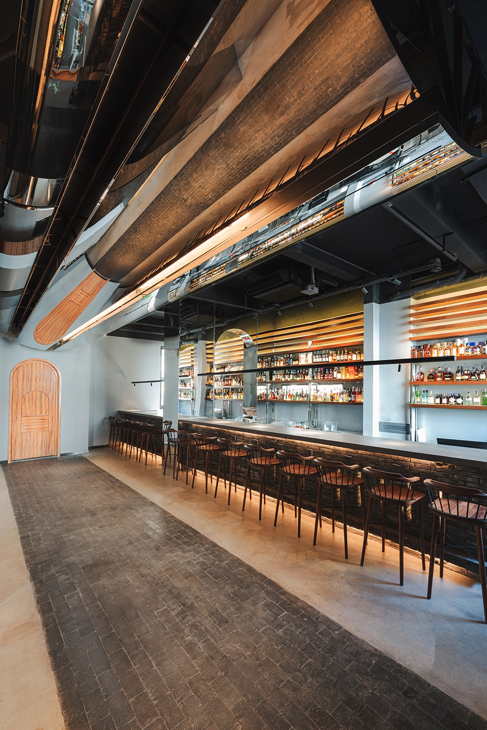 hui whisky cocktail bar china by zen in architects