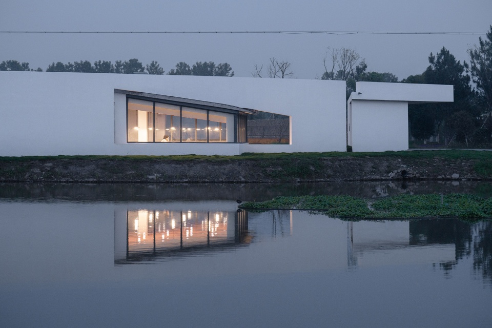 Organic Restaurant in Shimen Town China by ALL Studio