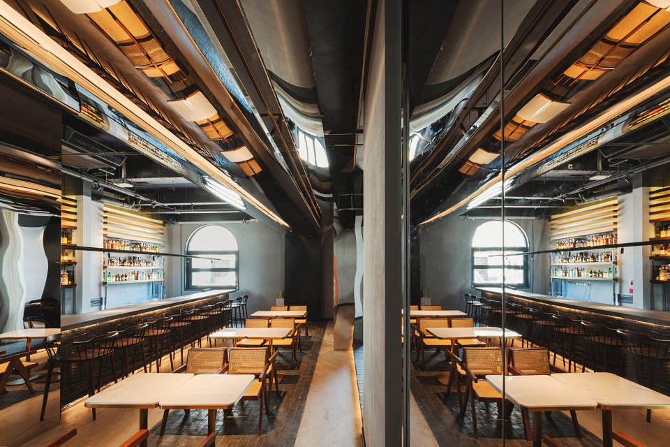 hui whisky cocktail bar china by zen in architects