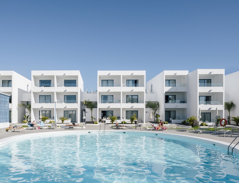 oasis lanz hotel by zooco estudio 1