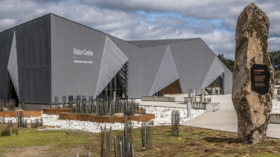 CRADLE MOUNTAIN VISITOR CENTRE by Cumulus