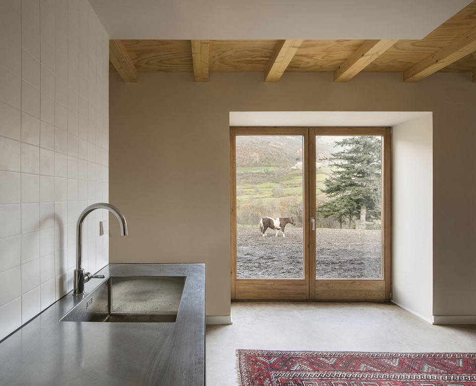 Masia de Can Perpinya by Arame Studio