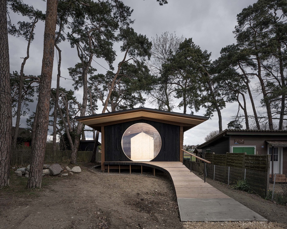 la maison de lile aux oiseaux by localarchitecture