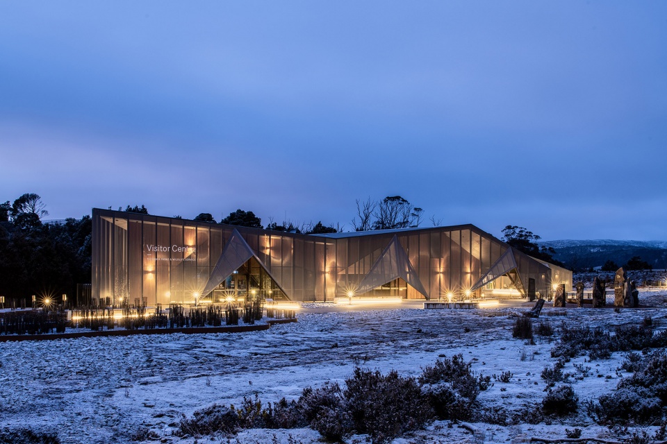 CRADLE MOUNTAIN VISITOR CENTRE by Cumulus