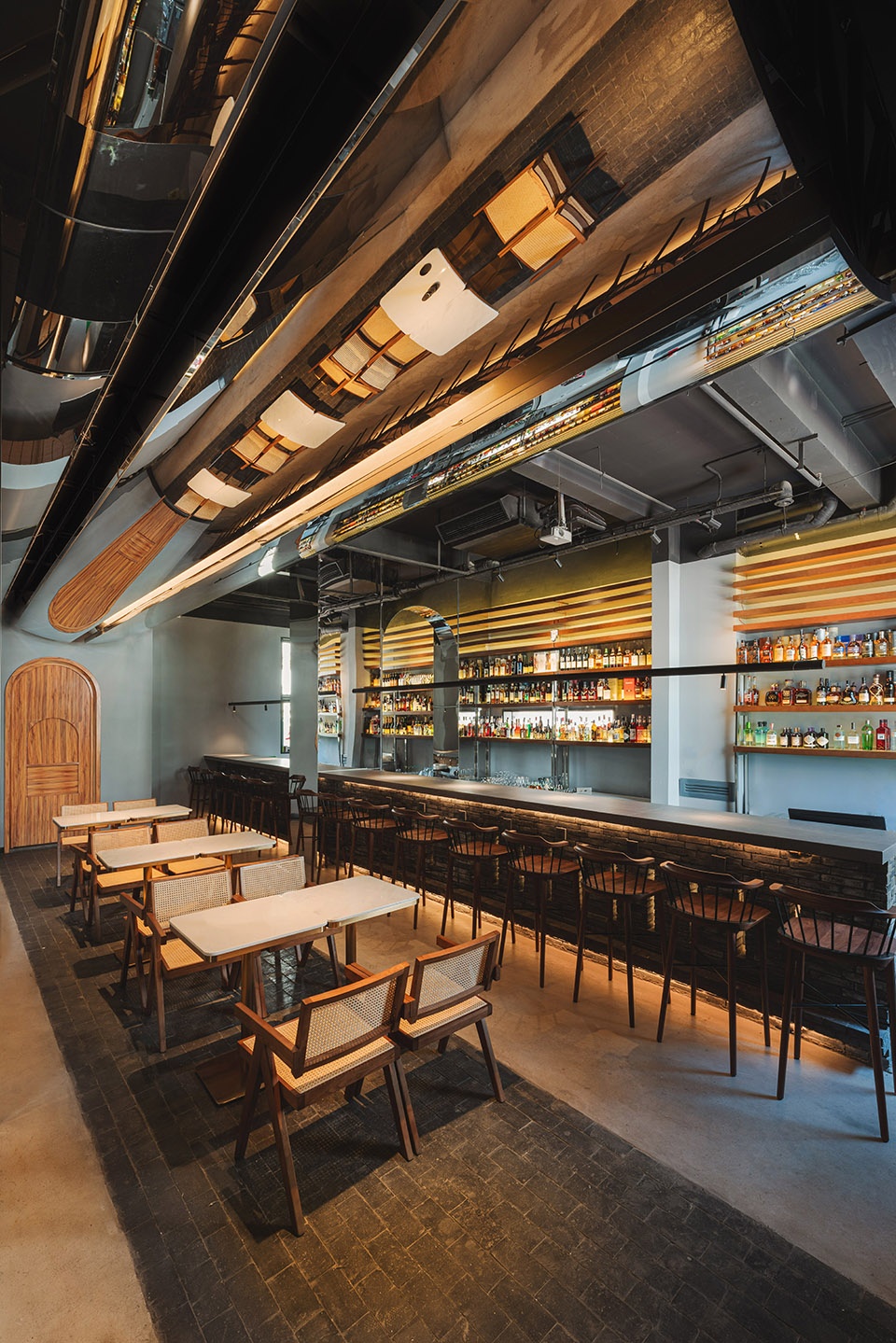 hui whisky cocktail bar china by zen in architects