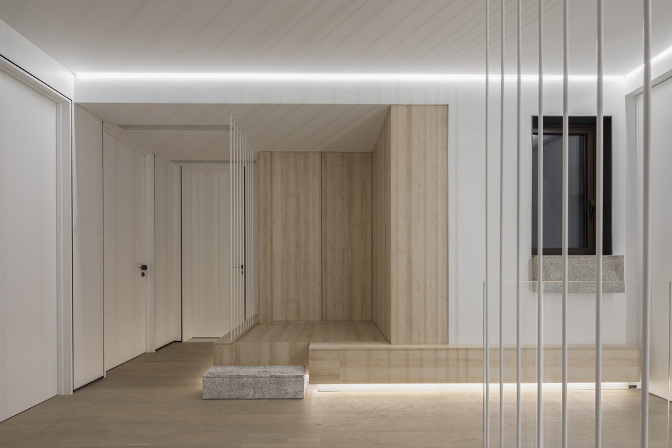 Linear Staircase House China by WUY ARCHITECTS