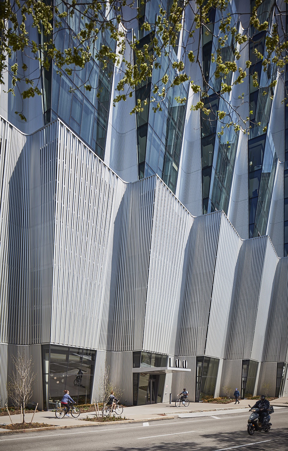 One Hundred residential tower by Studio Gang