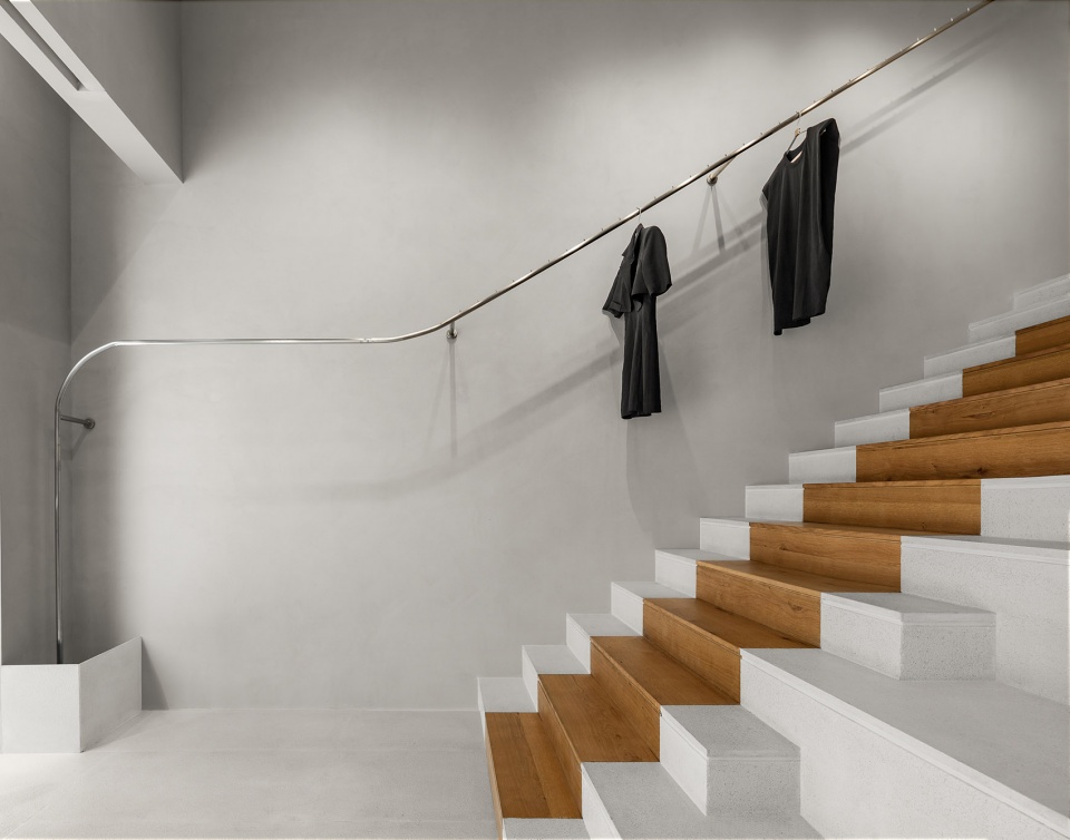 Roy clothing store China by MOOTHAN DESIGN
