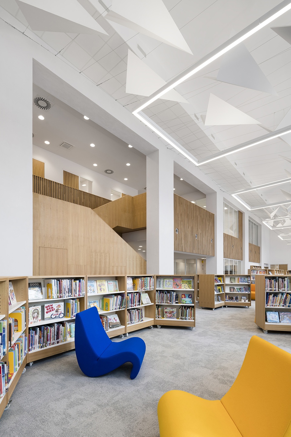 innovation and education center of international school of prague by studio perspektiv