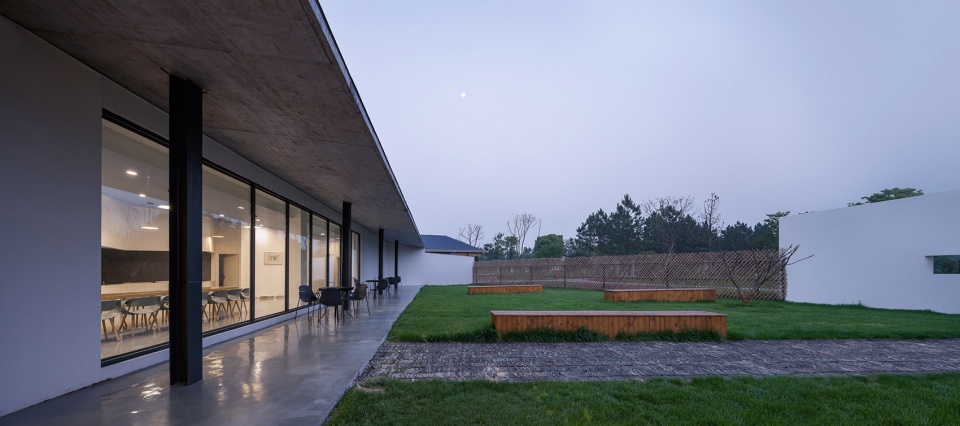 Organic Restaurant in Shimen Town China by ALL Studio