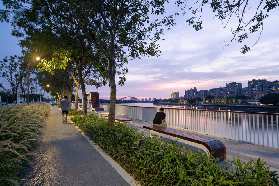 dongguan three rivers and six banks waterfront demonstration section project phase i project longwan section by dongda shenzhen design co...