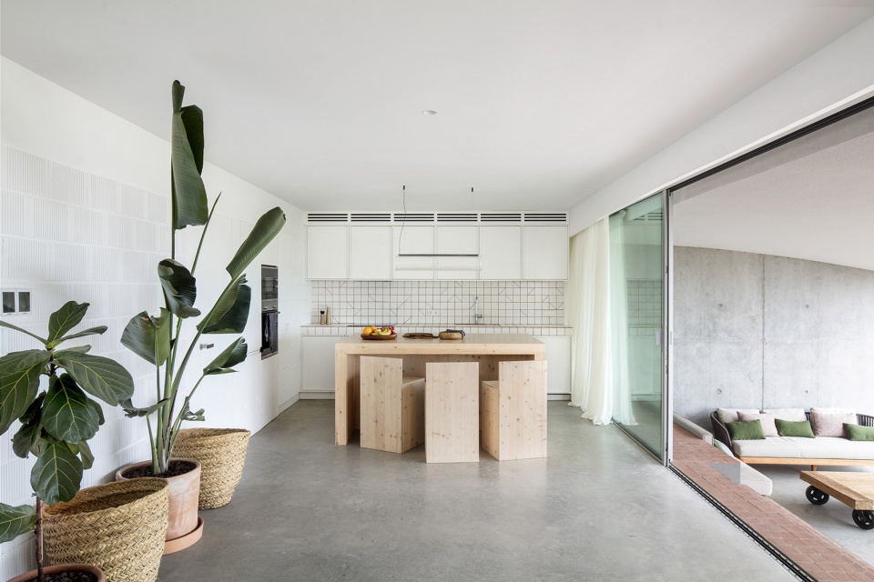 CURVED HOUSE by NOMO STUDIO