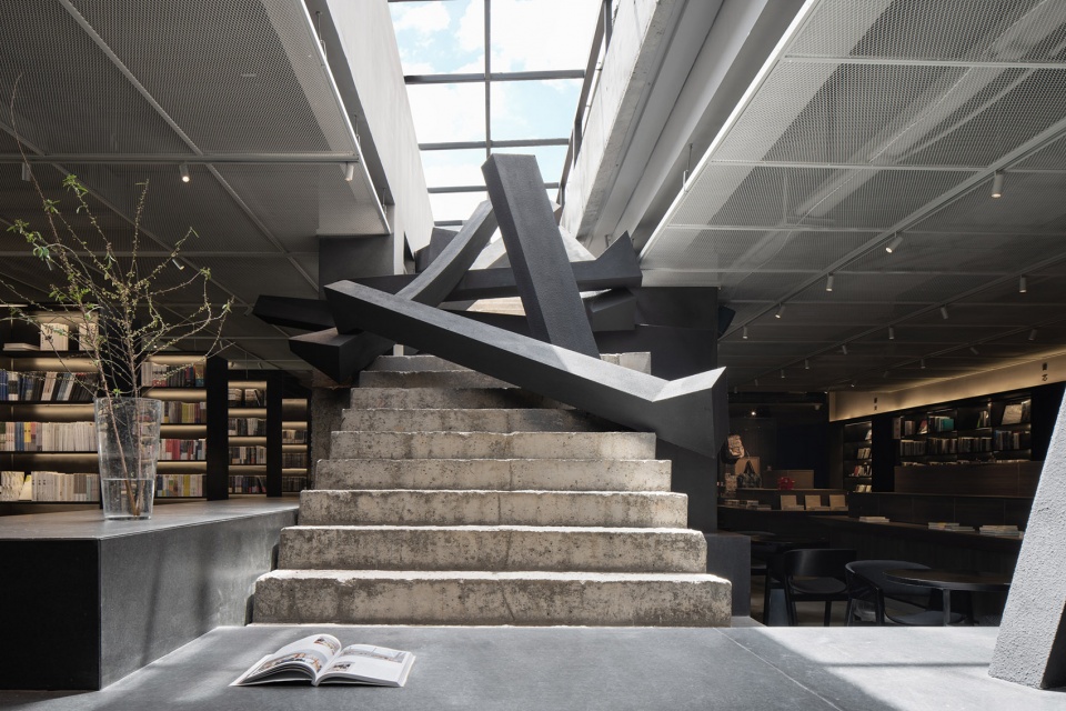 Zhijian bookstore China by SMY Space Interior Design Studio
