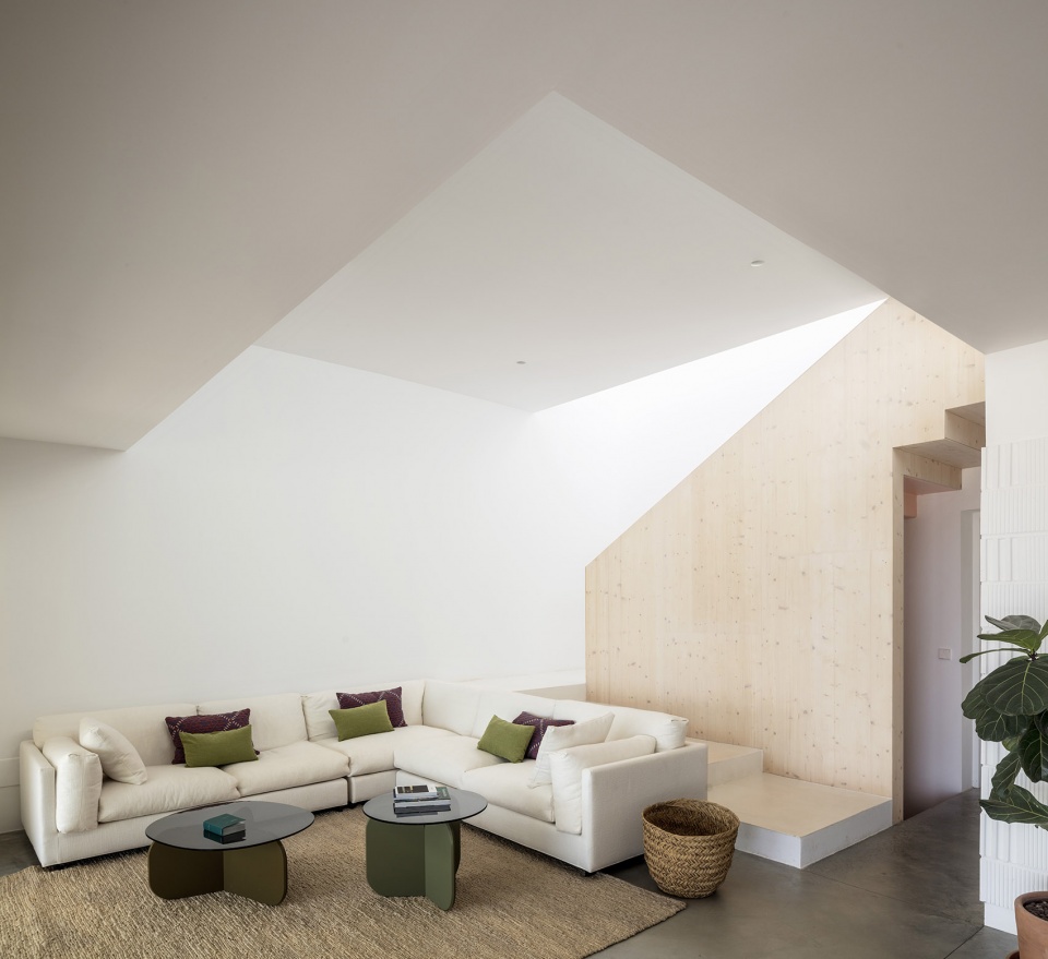 CURVED HOUSE by NOMO STUDIO