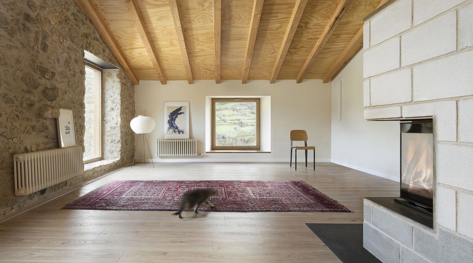 Masia de Can Perpinya by Arame Studio