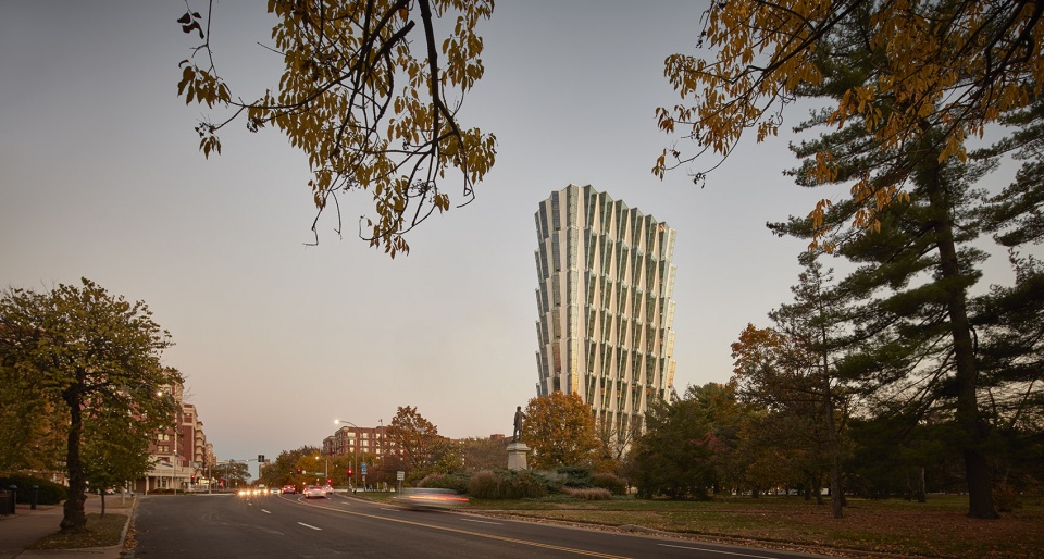 One Hundred residential tower by Studio Gang