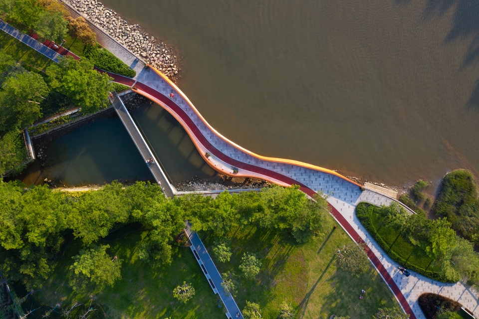 dongguan three rivers and six banks waterfront demonstration section project phase i project longwan section by dongda shenzhen design co...