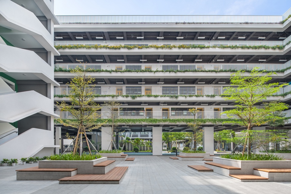 experimental school affiliated to longhua educational science institute china by shenzhen capol international associatesco ltd